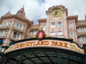 Hours of Disneyland