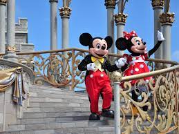 Trip to Disney Park: How to Spend the Best Romantic Vacation